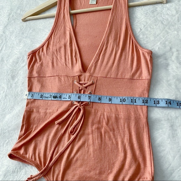 NWOT Soft & Stretch Lace Up Front Bodysuit - Picture 4 of 11